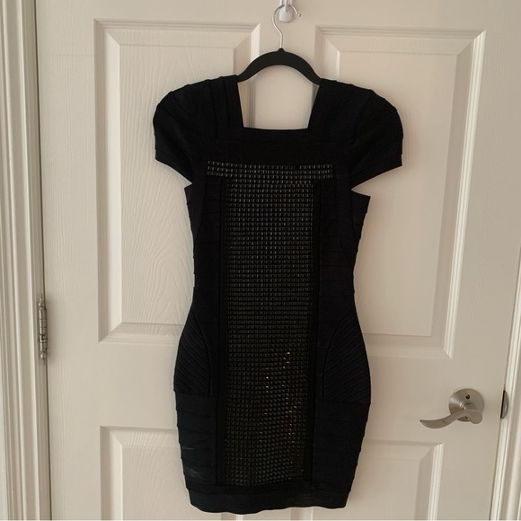 The perfect little black dress - Picture 8 of 8